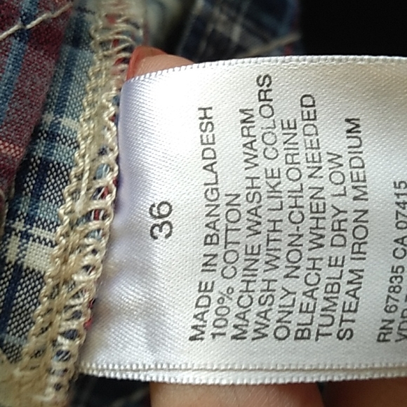 Nautica Men's Plaid Shorts. Size 36 - Picture 9 of 10